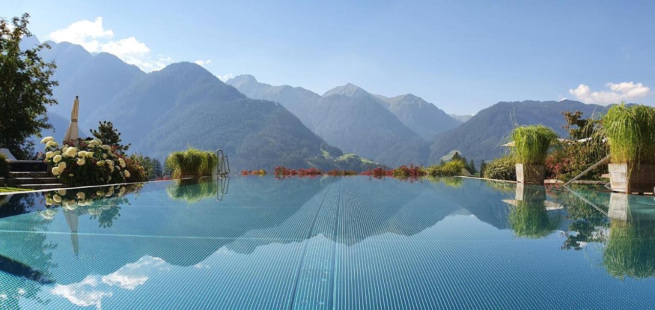 Wellnessresidenz Schalber Hotell Serfaus Exteriör bild