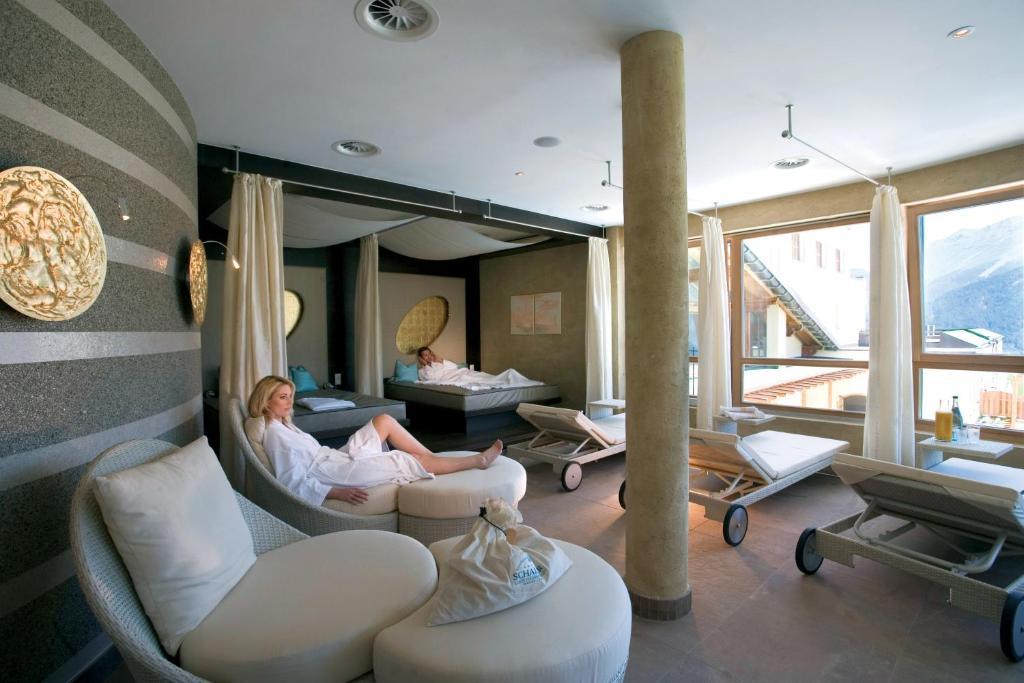 Wellnessresidenz Schalber Hotell Serfaus Exteriör bild