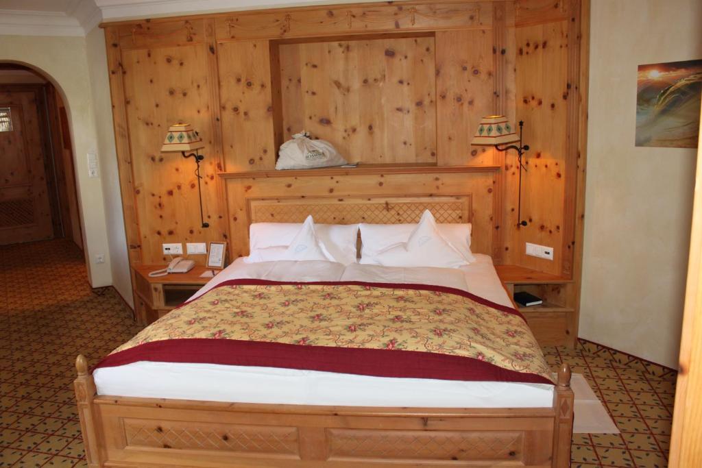 Wellnessresidenz Schalber Hotell Serfaus Rum bild